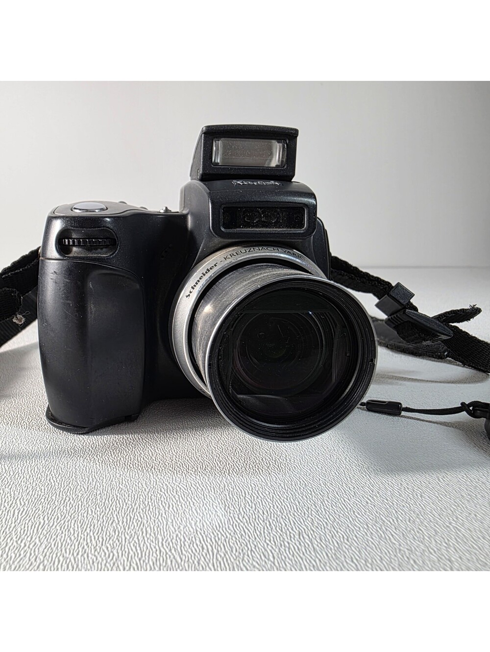 Kodak EasyShare DX6490 4.0MP 10x Zoom Camera With LCD Digital W/Battery
